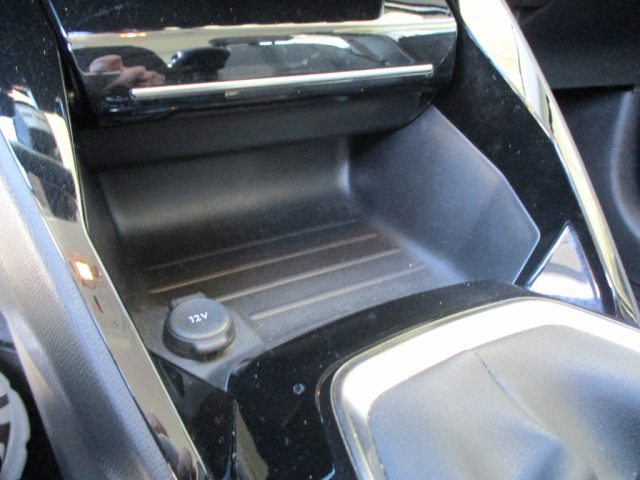 PEUGEOT 208 usata, con Vetri oscurati