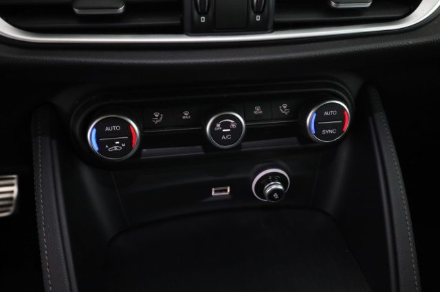ALFA ROMEO Stelvio usata 12