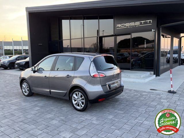 RENAULT Scenic usata, con Controllo automatico clima