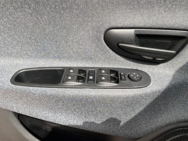 LANCIA Ypsilon usata, con Controllo trazione