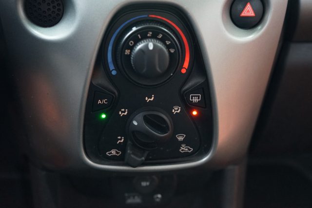 TOYOTA Aygo usata, con ESP