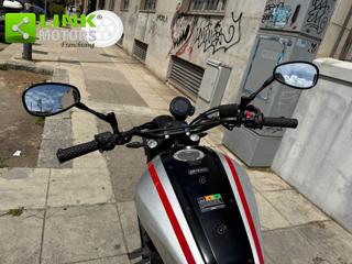 YAMAHA XSR 700 usata 11