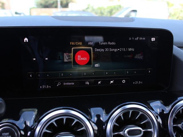 MERCEDES-BENZ GLA 200 usata, con Volante multifunzione