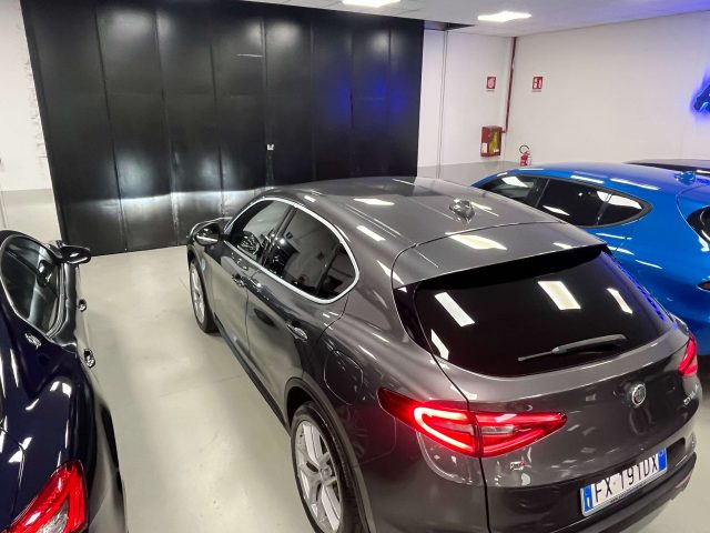 ALFA ROMEO Stelvio usata, con Airbag Passeggero