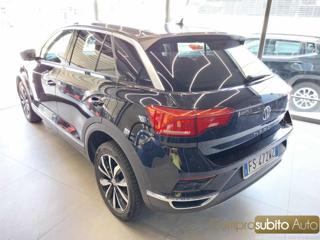 VOLKSWAGEN T-Roc usata, con Autoradio