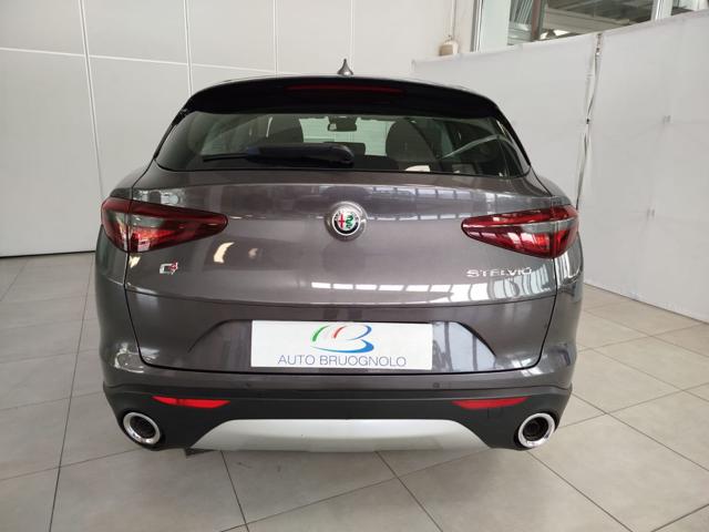 ALFA ROMEO Stelvio usata, con Autoradio
