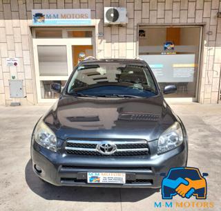 TOYOTA RAV 4 usata, con Trazione integrale