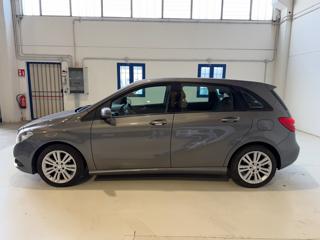 MERCEDES-BENZ B 180 usata, con Airbag