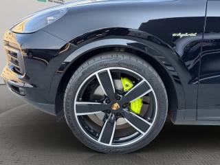 PORSCHE Cayenne usata, con Fari LED