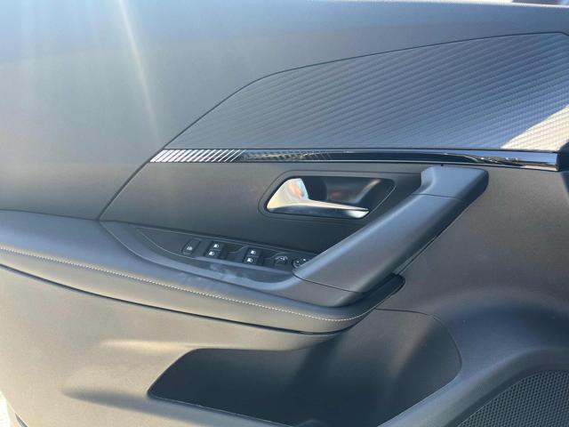 PEUGEOT 2008 usata, con Climatizzatore