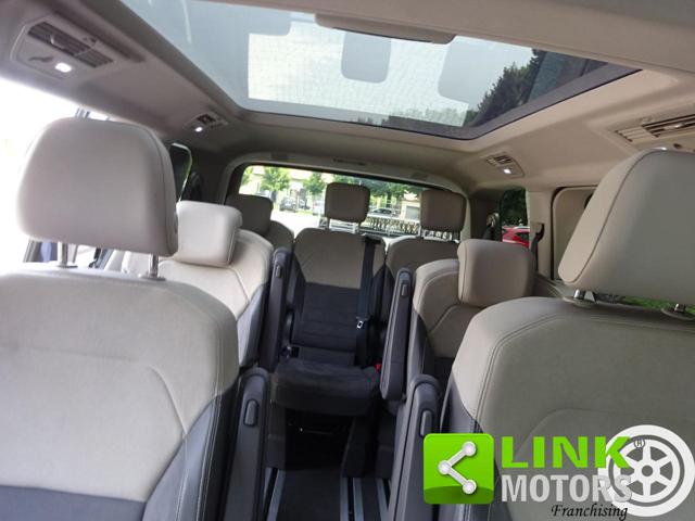 VOLKSWAGEN Multivan usata, con Controllo automatico clima