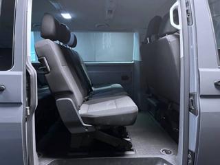 VOLKSWAGEN Caravelle usata, con Touch screen