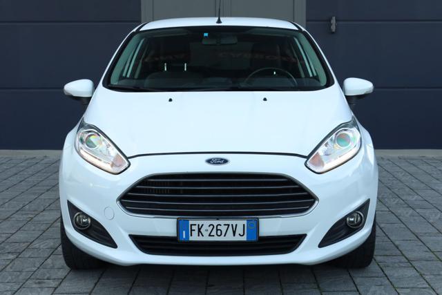 FORD Fiesta usata, con Luci diurne