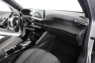 PEUGEOT 2008 usata, con Autoradio digitale