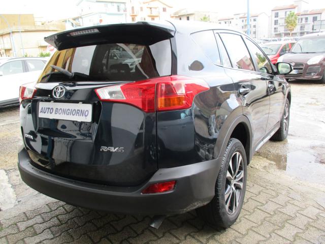 TOYOTA RAV 4 usata, con Alzacristalli elettrici