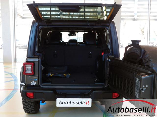 JEEP Wrangler usata, con USB
