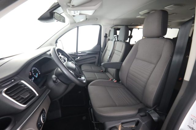 FORD Tourneo Custom usata 2