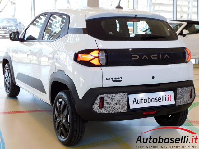 DACIA Spring usata, con USB