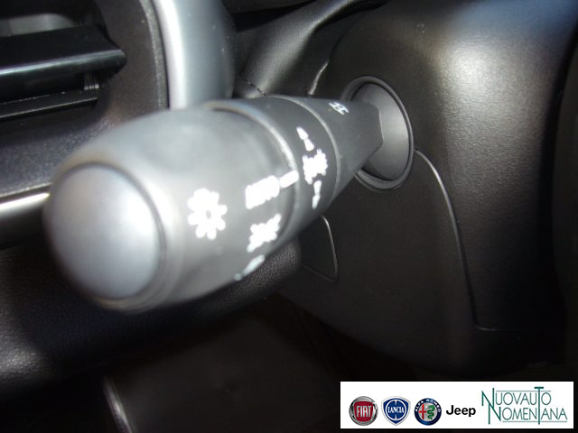 JEEP Avenger usata, con Sedile posteriore sdoppiato