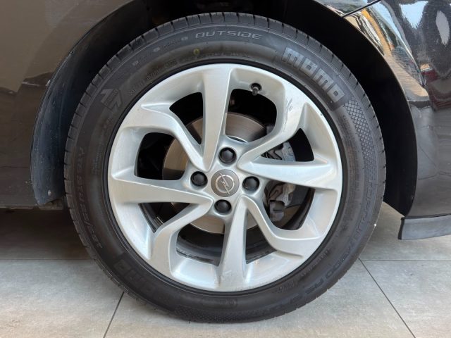 OPEL Corsa usata, con Boardcomputer