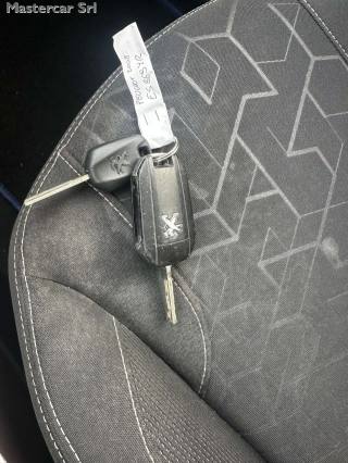 PEUGEOT 2008 usata, con Bluetooth