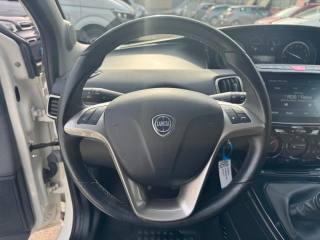 LANCIA Ypsilon usata, con ESP