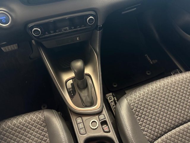 MAZDA 2 usata, con Vetri oscurati