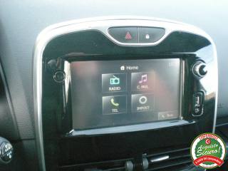 RENAULT Clio usata, con Telecamera per parcheggio assistito