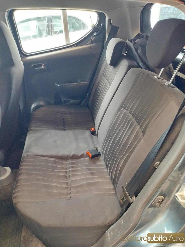 NISSAN Pixo usata 13