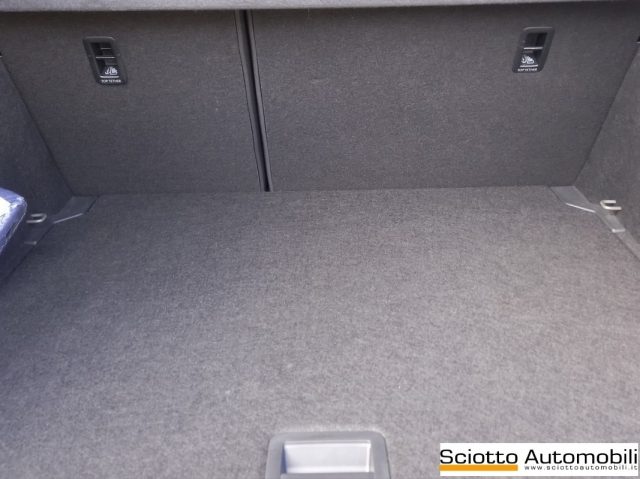 VOLKSWAGEN Taigo usata, con Bracciolo