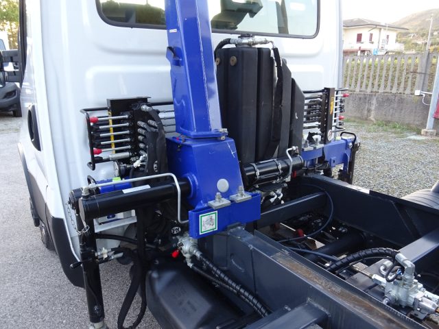 IVECO Daily usata, con Alzacristalli elettrici