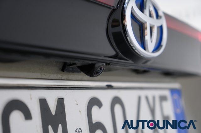 TOYOTA Yaris Cross usata, con Specchietto retrovisore con funzione antiabbagliamento