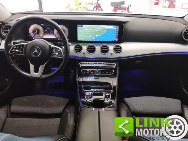 MERCEDES-BENZ E 220 usata 24