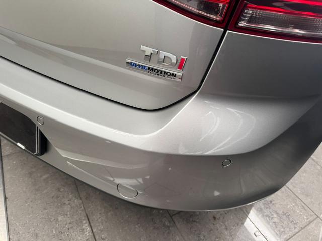 VOLKSWAGEN Golf usata, con Luci diurne LED