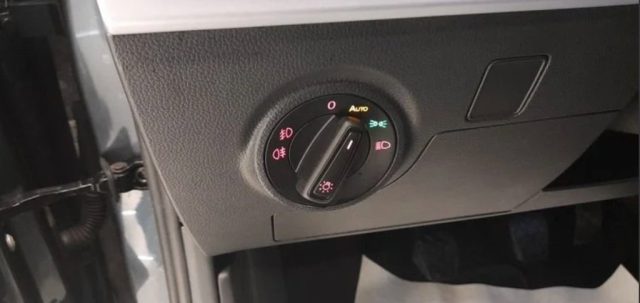 SEAT Arona usata, con Autoradio