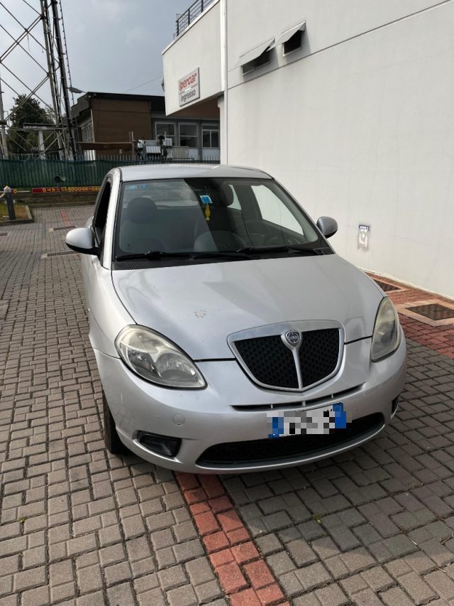 LANCIA Ypsilon usata, con ABS