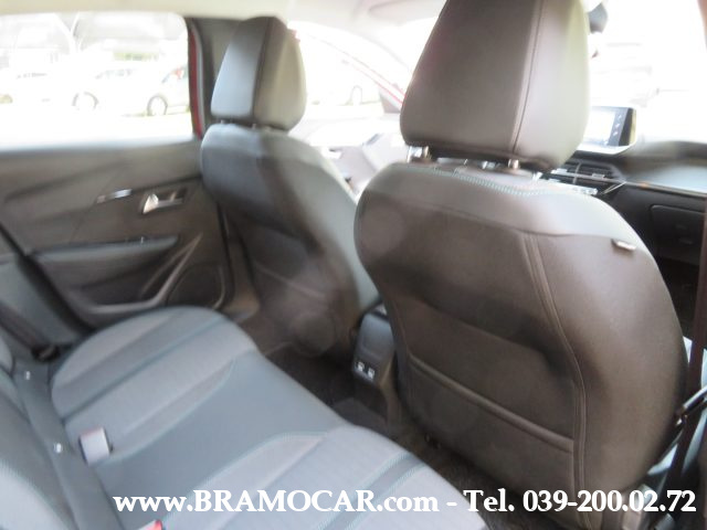 PEUGEOT 208 usata, con Volante multifunzione