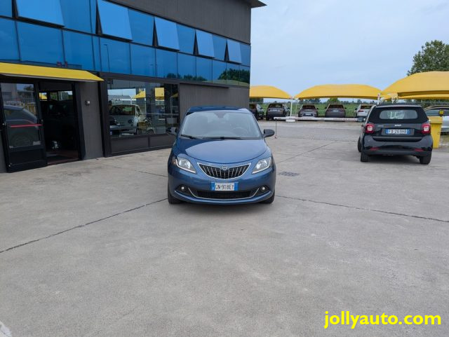LANCIA Ypsilon usata, con Airbag