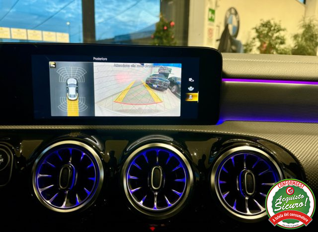MERCEDES-BENZ CLA 200 usata, con Regolazione elettrica sedili