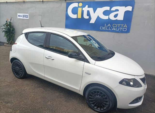LANCIA Ypsilon usata, con Airbag