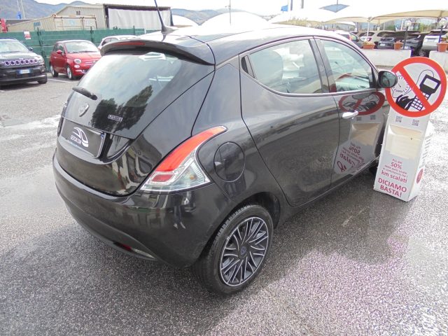 LANCIA Ypsilon usata 12
