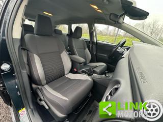 TOYOTA Auris usata, con Cruise Control