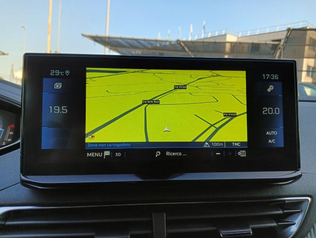 PEUGEOT 3008 usata, con Volante in pelle