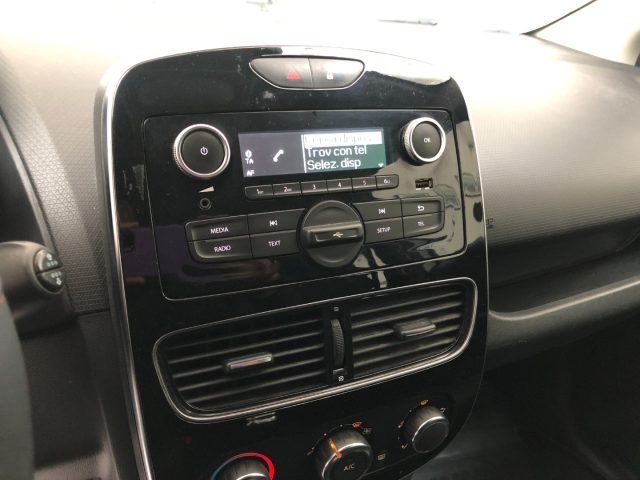RENAULT Clio usata 15