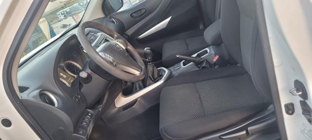 NISSAN Navara usata, con Alzacristalli elettrici