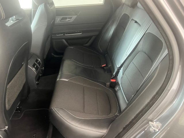 JAGUAR XF usata, con Autoradio