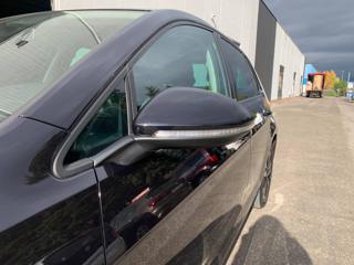 VOLKSWAGEN Golf usata, con Sensori di parcheggio anteriori