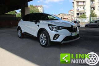RENAULT Captur usata, con Autoradio