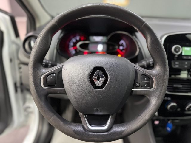 RENAULT Clio usata, con Autoradio digitale