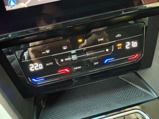 VOLKSWAGEN Passat Variant usata, con Sedile posteriore sdoppiato